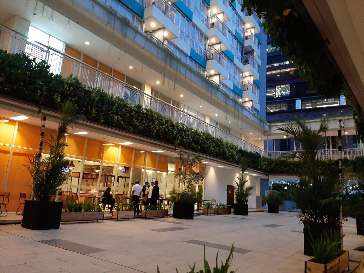Cozy The H Residence Cawang By Bonzela Property ジャカルタ エクステリア 写真